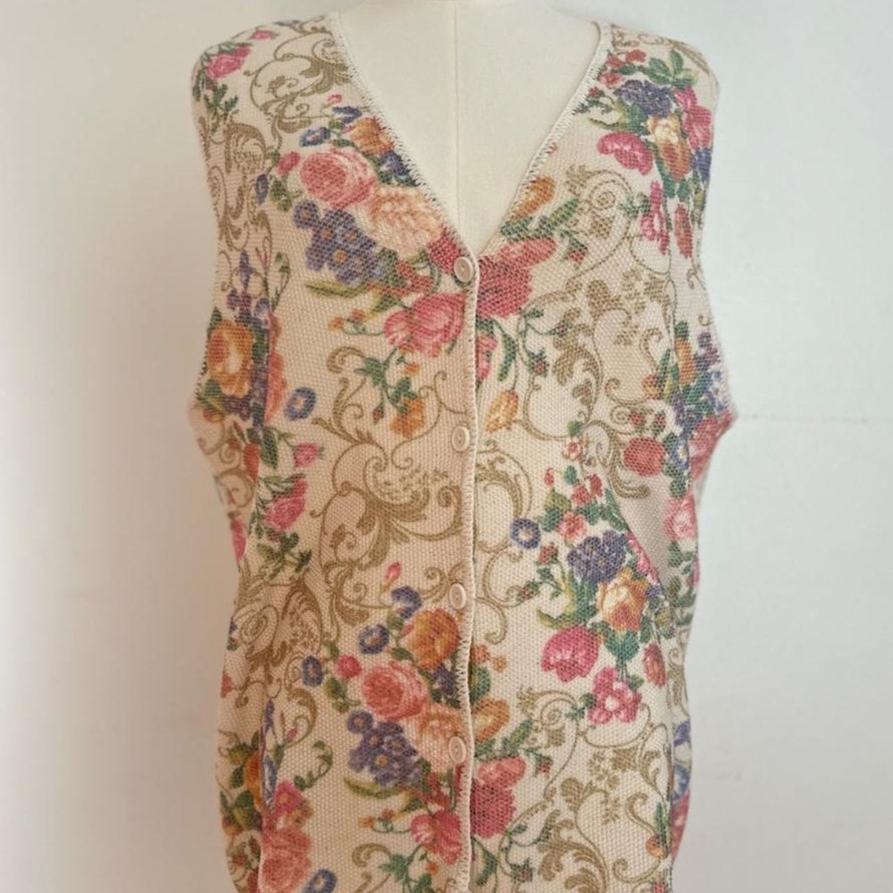 Whimsical Floral Garden Button Down Vest Cream Grandmacore Cottagecore